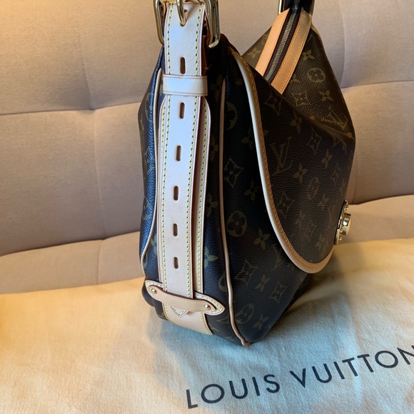 louis vuitton shoulder handbags